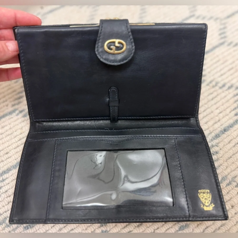 GUCCI Vintage 80’s Rare Navy GG Supreme Monogram Canvas Clutch W/ Crossbody